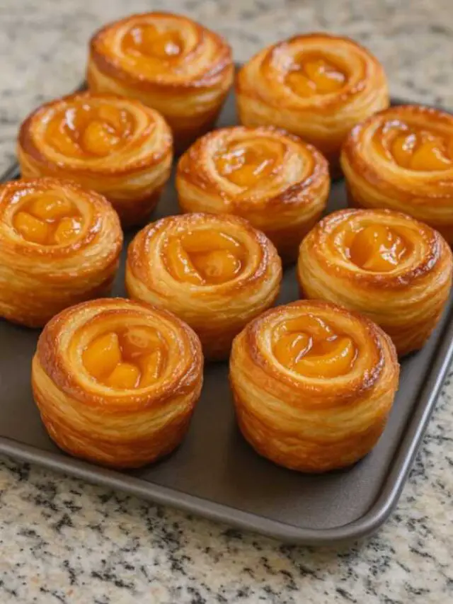 Peach Pie Cruffins
