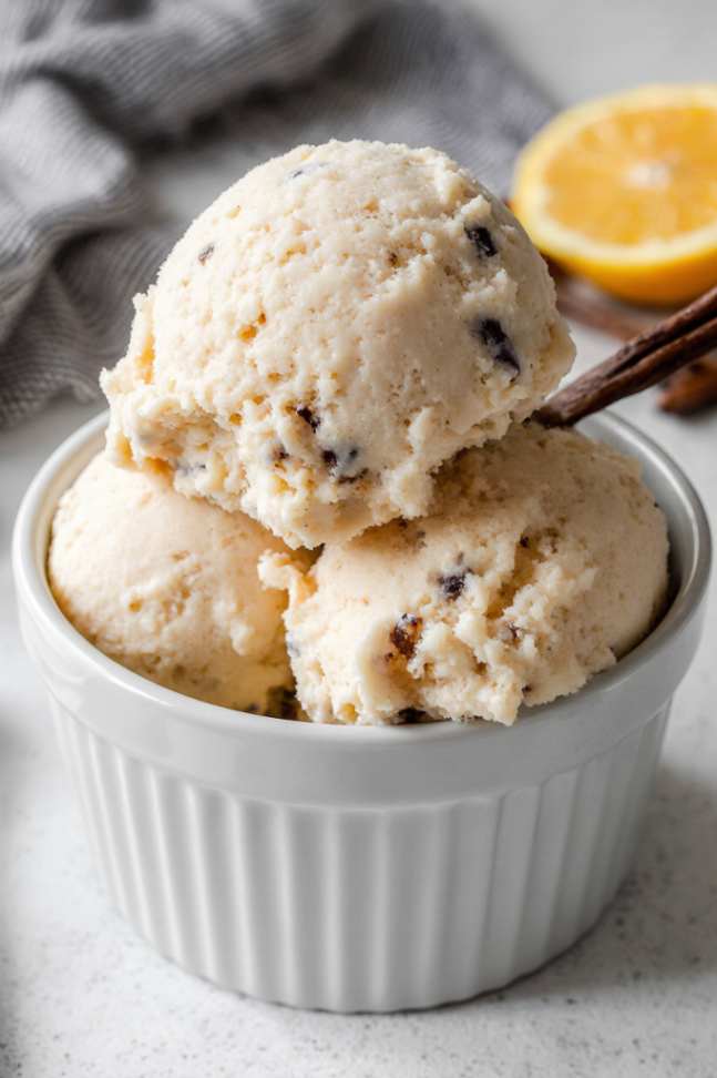 Homemade vanilla bean ice cream made with Cuisinart ice cream maker, served in a bowl